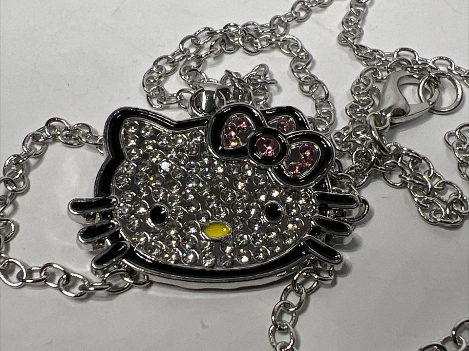 Collar colgante con cadena Hello Kitty Bling nuevo Foto 2 de 4