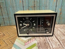 Vintage GE General Electric Model 7-4725 AM Radio Alarm Clock Vanilla Beige