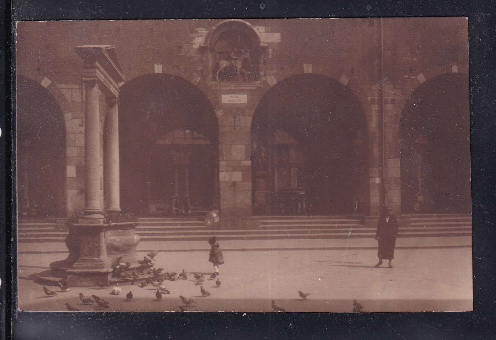 Cartolina Fotografica Milano Piazza Mercanti KK4988