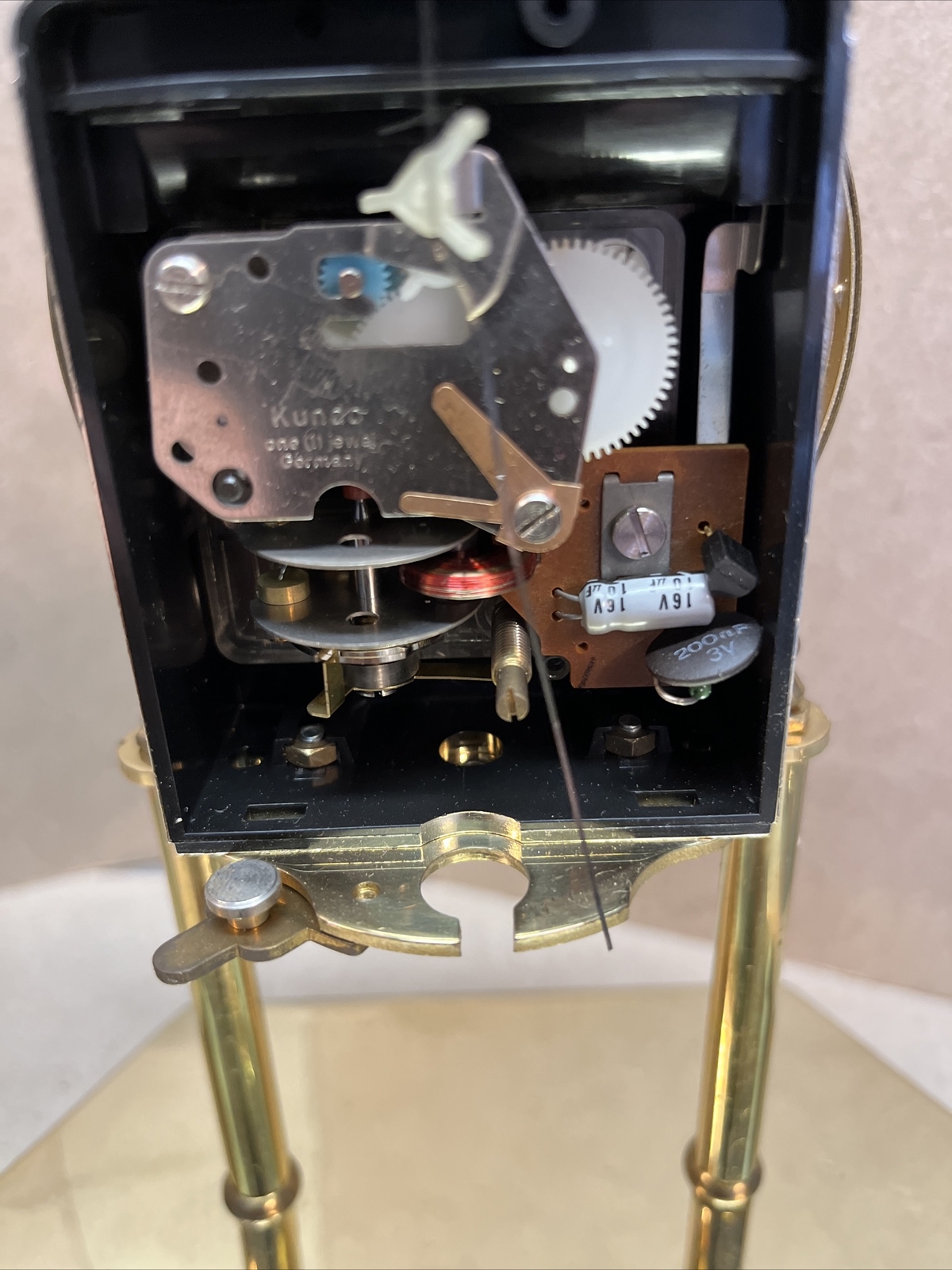 VINTAGE BATTERY KUNDO ANNIVERSARY CLOCK (Missing Pendulum For Parts Or