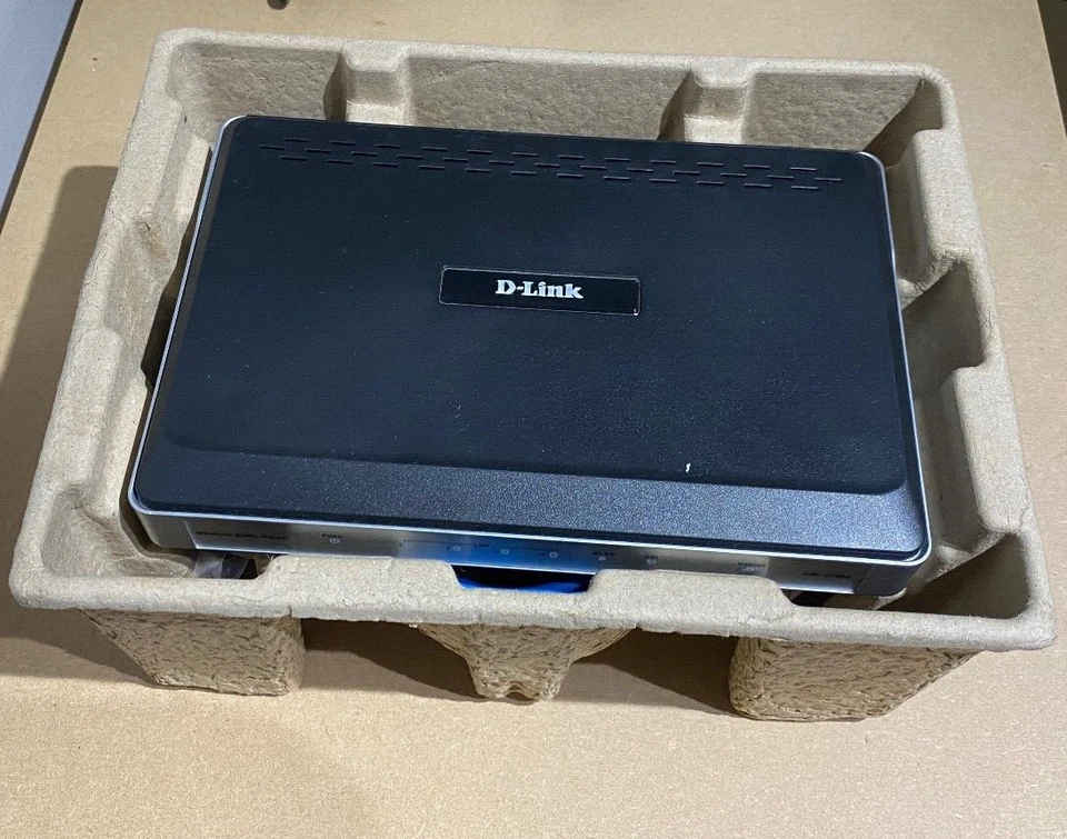 D-Link DSL2740B ADSL2+ Router - Image 2 of 2