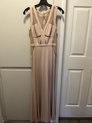 BCBG MAXAZRIA Size 4 Blush Color Front Slit Lace Gown Special Occasion Preowned