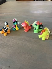 FunExpress Fun Express Pirate Alligator Dinosaur Green Keychain Toy 2.5” Set