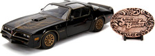 Smokey and the Bandit 1:24 1977 Pontiac Firebird Trans Am Die-Cast Car & Belt Bu