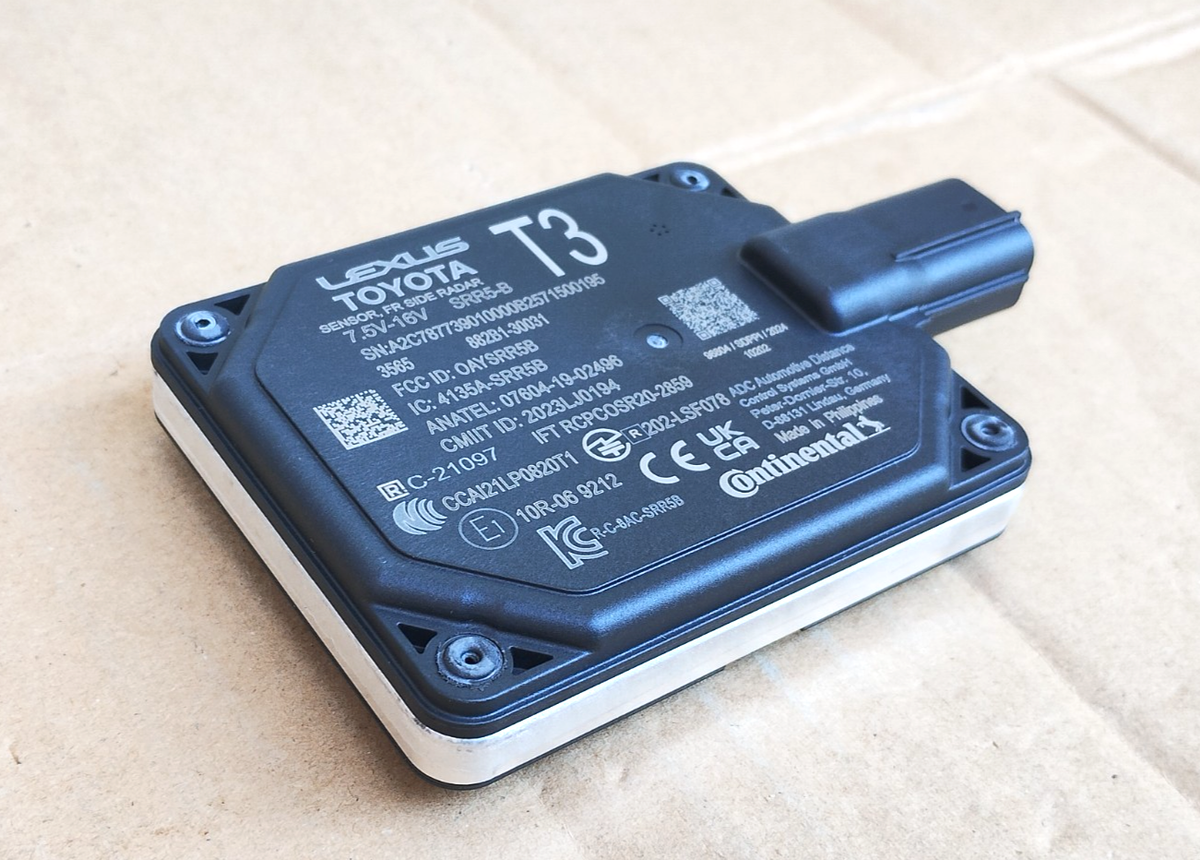 882B1-30031 Toyota Lexus Genuine Blind Spot Radar Sensor Module