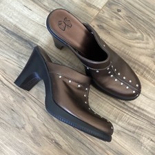 Fashion Bug Retro Style Studded Heeled Clogs Mules Size 8.5.