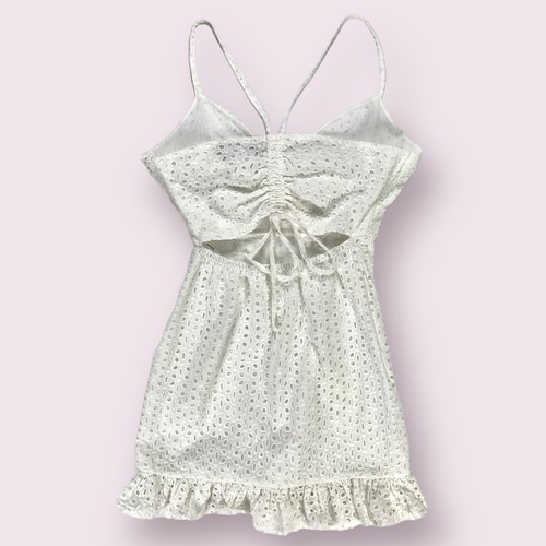 MinkPink Mini Dress Women XS White Eyelet Lace Open Back Summer Beach Vacay New - Picture 6 of 16