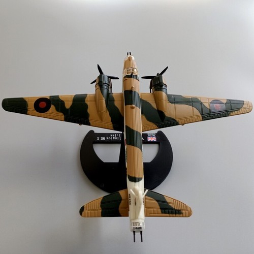 Avión bombardero Vickers Wellington MK X modelo militar fundido a presión de ... - Imagen 4 de 12
