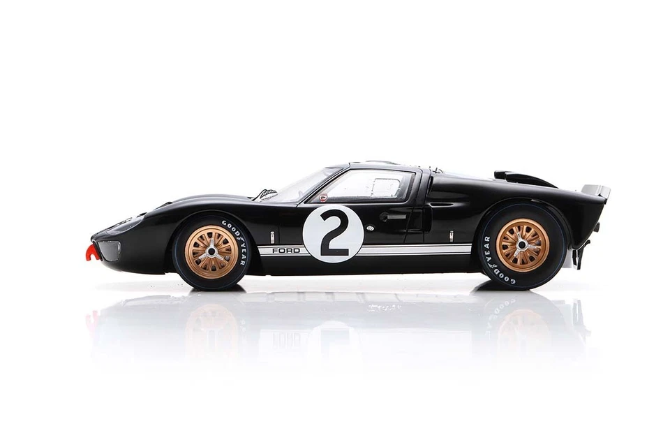 Spark Ford GT40 Mk II #2 - Shelby American Inc Winner Le Mans 1966 1/18. 18LM66 - Immagine 3 di 4
