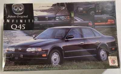 MRC Fujimi Japan Original Infiniti Q45 Model Car Kit 1:24 Scale NEW