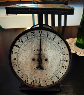Hanson Bros. Vintage Mechanical Kitchen Scale 24 lb by oz Black Metal