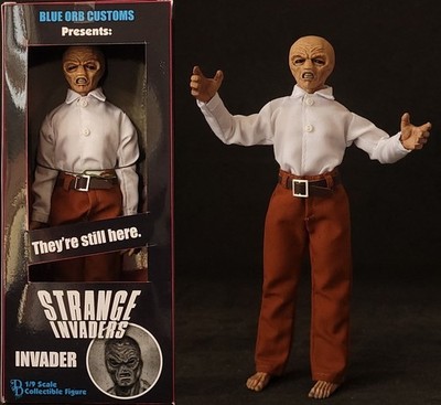 DISTINCTIVE DUMMIES  Strange Invaders 8'' Retro Style Figure  031RH07