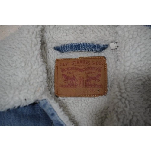 Levi’s Premium Men’s Sherpa-Lined Denim Trucker Jacket Blue size SMALL image 3