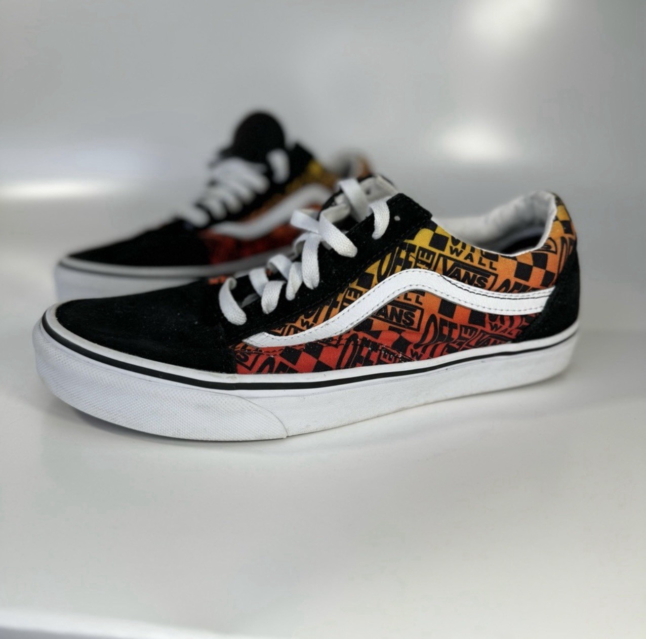 Size 9 - VANS Old Skool Logo Flame