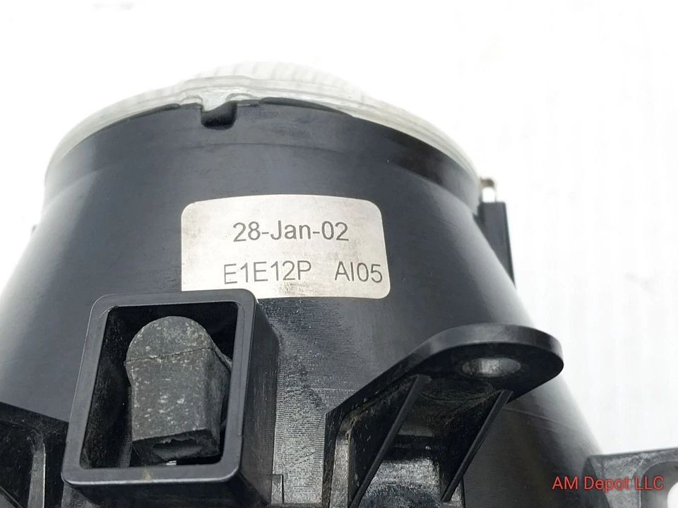 BMW 330xi 330i 325i 325xi E46 2002 sedán luz antiniebla delantera 63176911007 Foto 3 de 4