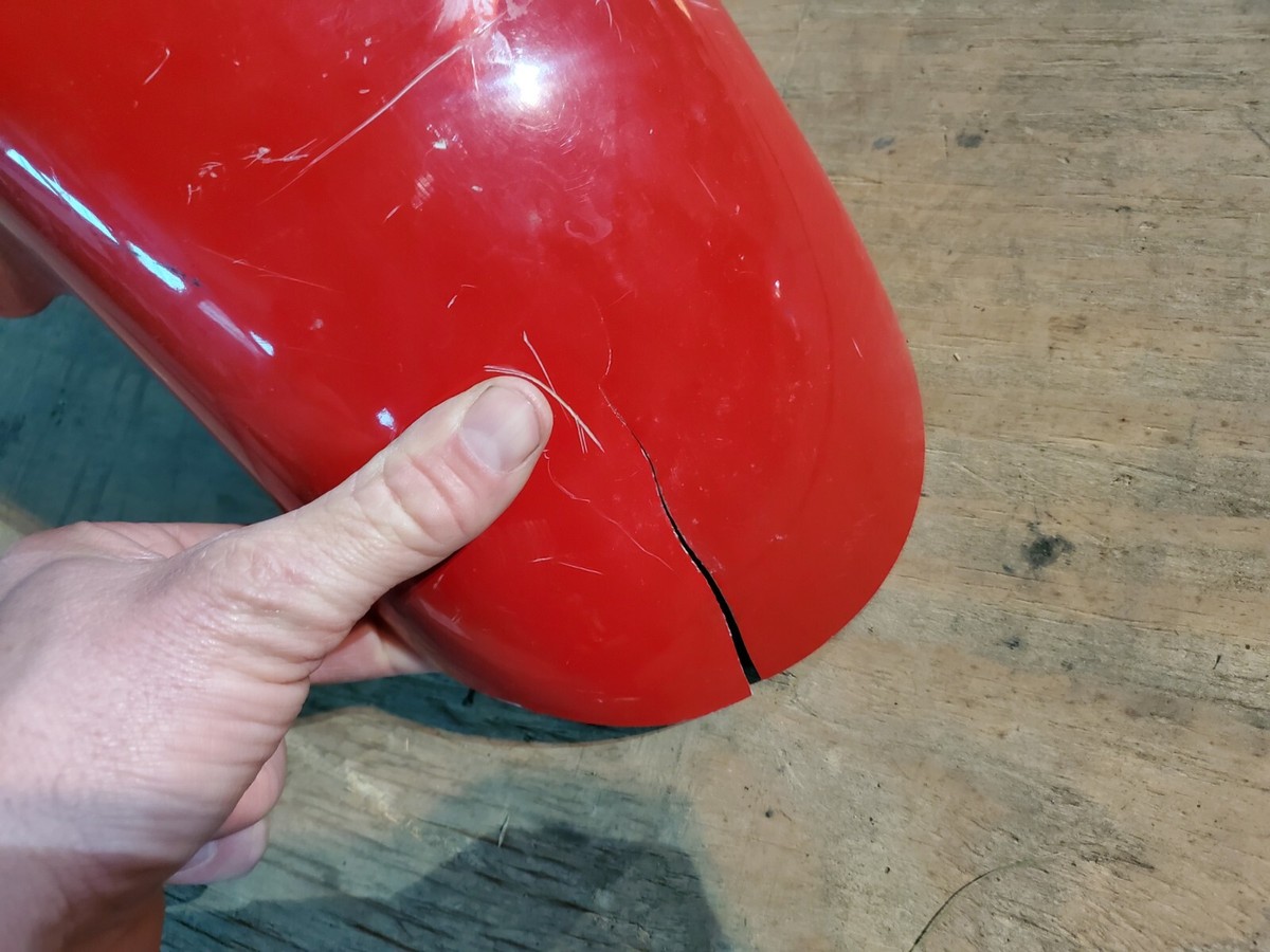 85 86 87 KAWASAKI NINJA ZX 600 ZX600 FRONT FENDER RED mud guard | eBay