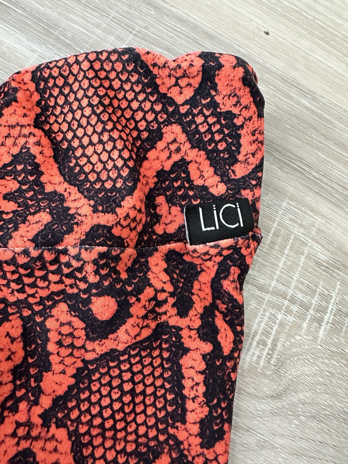 Lici Fit Red & Black Venom Python Leggings Size M… - image 4