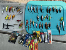 45 Lot Vintage Fishing Lures Davis, Dancer, Nixon Crankbait more Style Bass