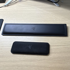 Razer Black Faux Leather Wrist Rest Set 2 for Keyboard and Mouse