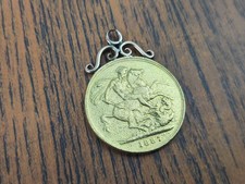 1887 Solid Gold Sovereign And 9ct Mount