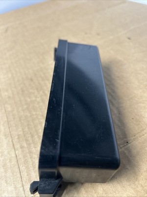 1990-1994 Nissan D21 Hardbody Truck Under Hood Fuse Relay Box