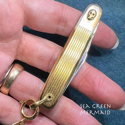 Memento Mori Skull Pocket Knife Fob w 2 Blades. 3'' + 27g Pendant