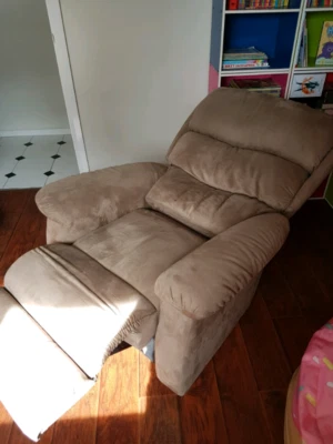 La Z Boy Recliner Rocker Armchairs Gumtree Australia Penrith Area La Z Boy Recliner Rocker