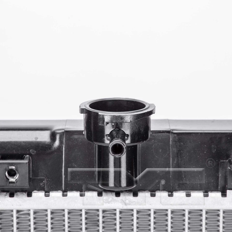 Radiador TYC 1568 se adapta a 94-01 Acura Integra Foto 3 de 4