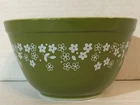 Vintage Pyrex 401 Crazy Daisy Mixing Bowl Green Spring Blossom