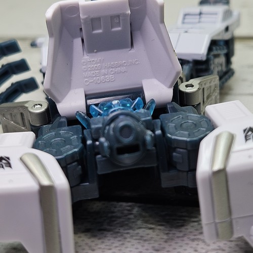 Hasbro Transformers Power Core Combiners Icepick With Chainclaw 2010 4.5" Figure - Picture 15 of 17