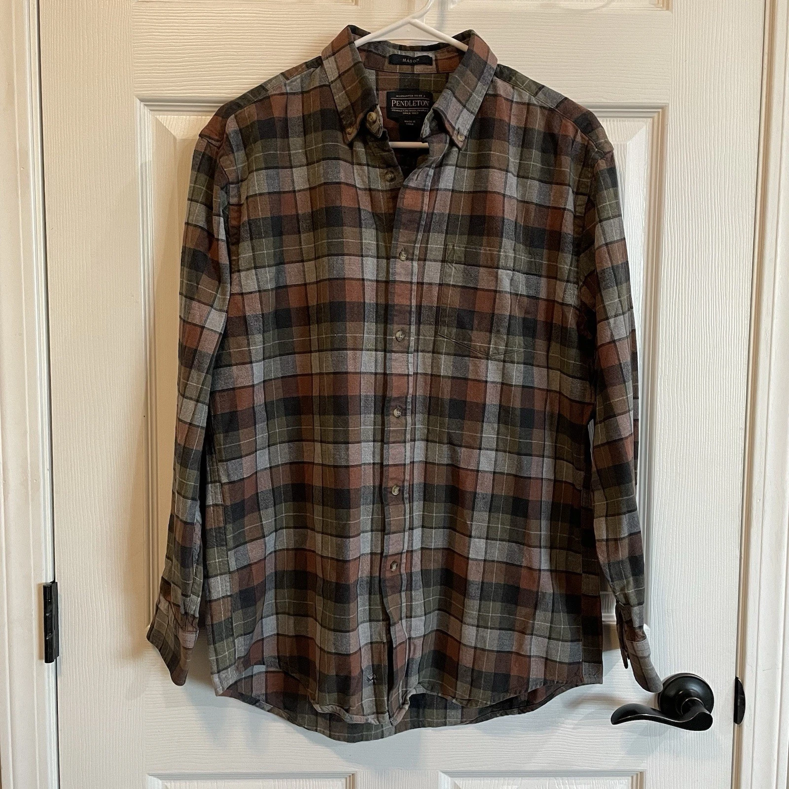 Pendleton Mason Flannel Shirt Mens Medium Plaid Button Front Cotton Long Sleeve