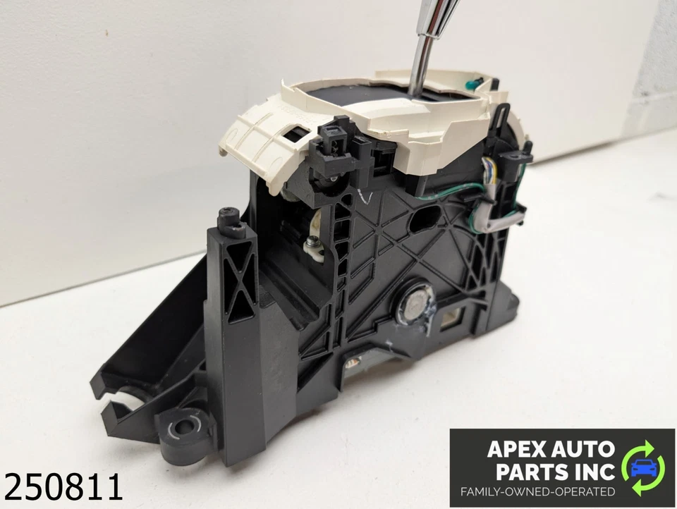 OEM 2008-2010 Toyota Avalon 3.5L Automatic Gear Shifter Shift Selector Knob - Image 3 of 4