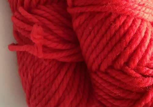 Lot 6 Skeins Mixed Vtg Partially Used Yarn Solid Colors: Black Red Green Brown - Picture 3 of 3