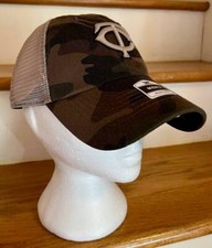 MINNESOTA TWINS MENS CAMOUFLAGE TRUCKERS CURVE BILL ADJUSTABLE HAT BASEBALL CAP 