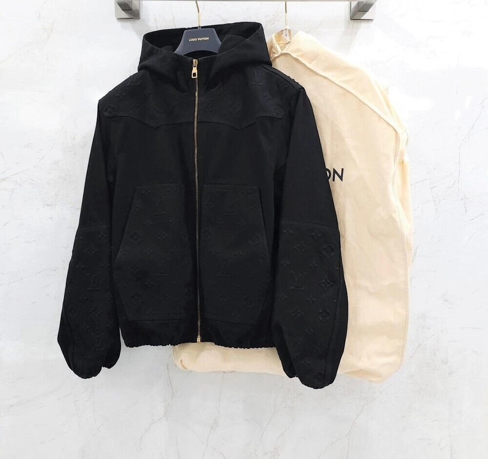 LOUIS VUITTON（LV） Giacca di jeans con cappuccio e dettagli monogramma Louis Vuitton 1AA4OF 128744900