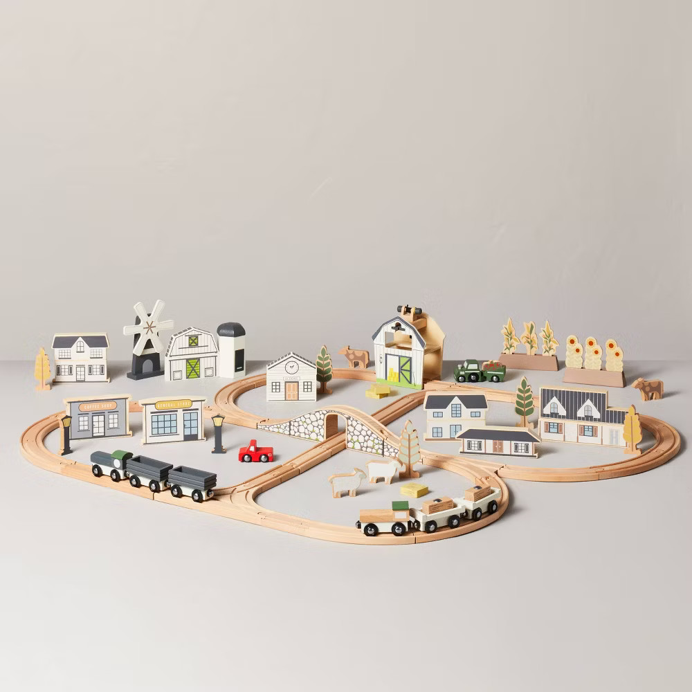 Toy Train Track Set - 84pc - Hearth - Hand with Magnolia 15790₽