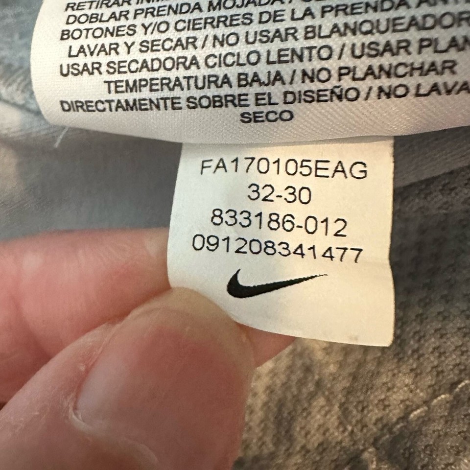 Nike Golf Modern Fit Gray Grey White DriFIt Pants Athletic Mens 32 x