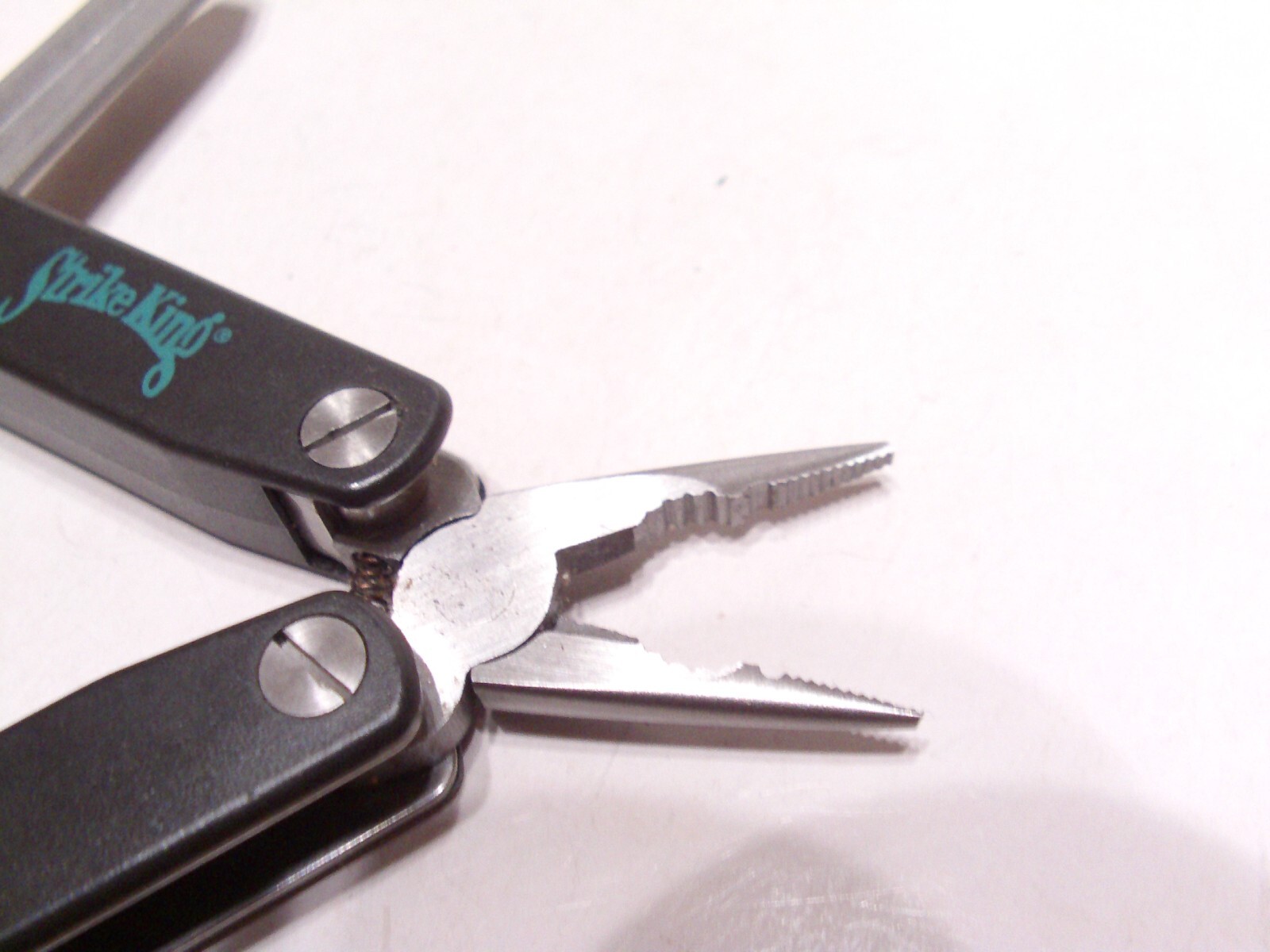 vintage Strike King multi tool, 3 3/4" body, 2 1/2" folded, never used