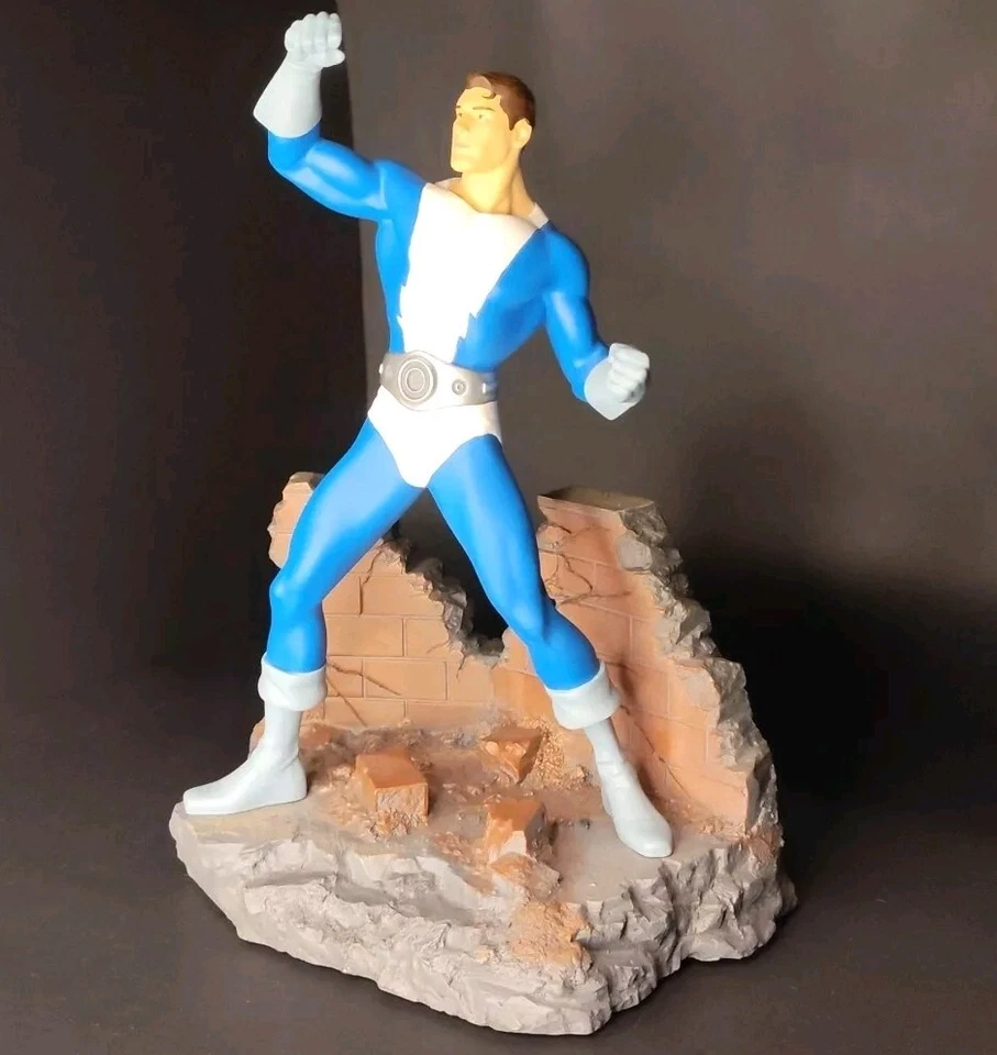 Thunder Agents DYNAMO Limited Edition Statue 116/500 DC Direct NIB RARE - Image 2 of 4