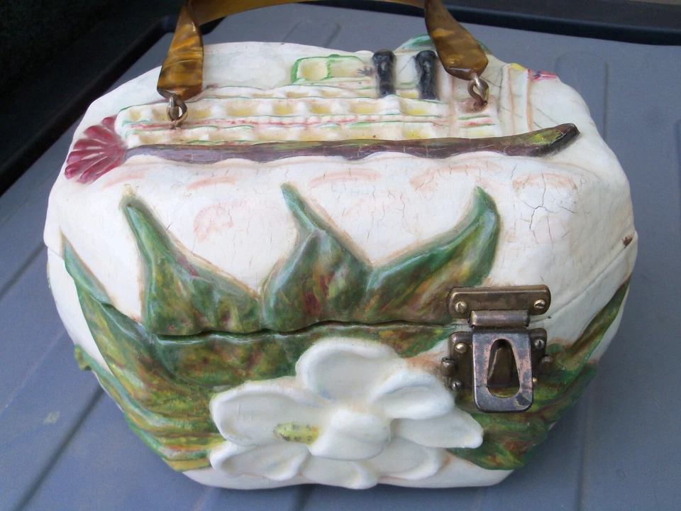 CAJA MONEDERO VINTAGE FORMA OCTÁGONO (? DECOUPAGE O MADERA CON PAPEL MACHÉ) Foto 2 de 4