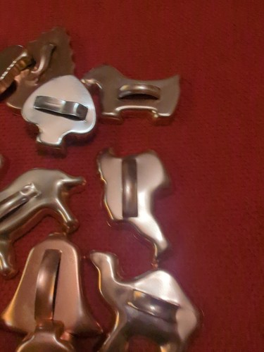 Lot Of 12 Copper Toned And Rose Toned Metal Cookie Cutters Lion Camel Dog Santa - Picture 7 of 7