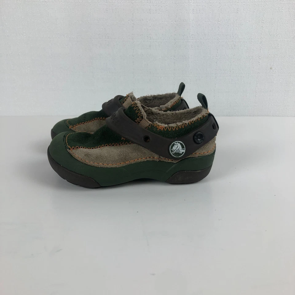 Zuecos CROCS Dawson verde gamuza forrados de piel sintética niños niñas niños pequeños talla niño 8 Foto 3 de 4