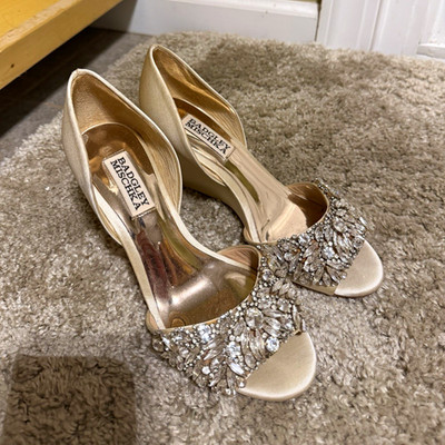 Badgley Mischka Women s 6 Ivory Satin Rhinestone Open Toe Slip-On Pumps