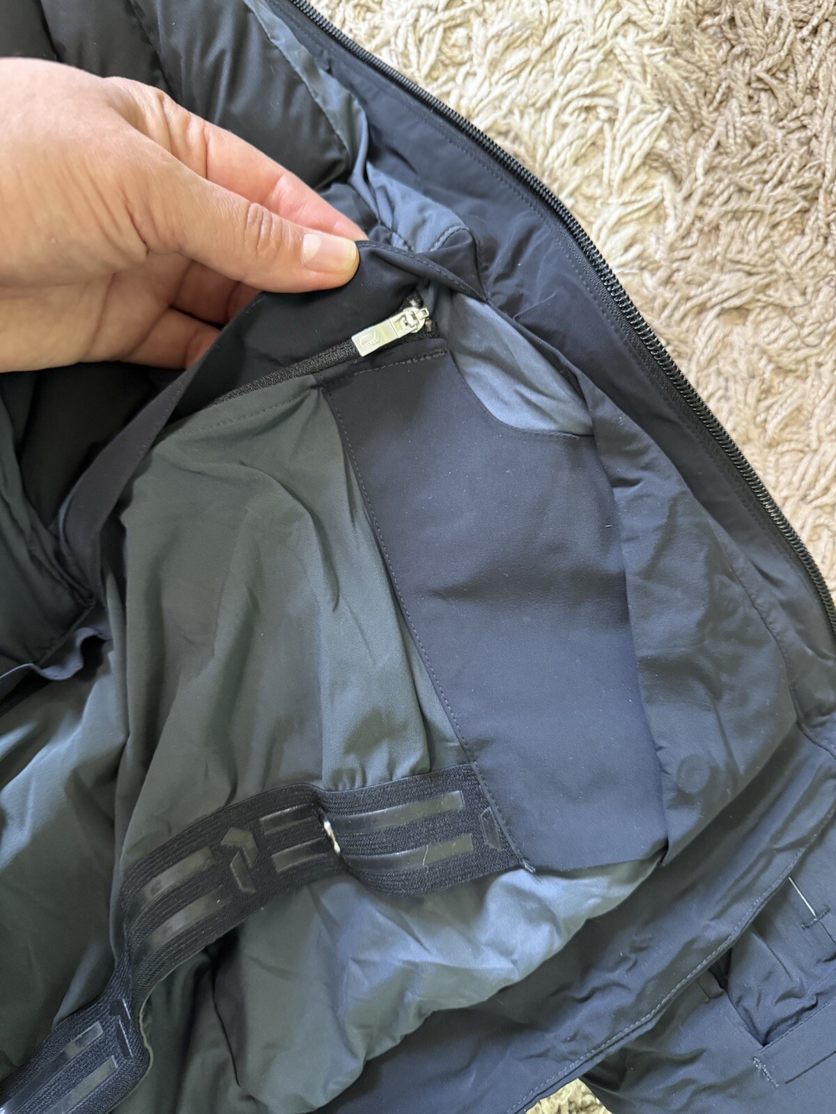 Peak Performance Men's Gortex Ski Jacket Size 50 - image 10