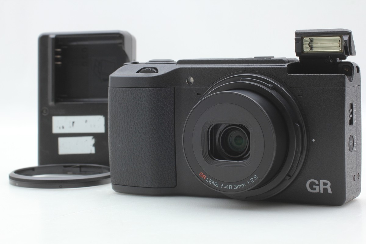 Ricoh GR II Full 1080p H.264 HD 3 Inch LCD HDMI 16.2MP Ricoh GR II Full 1080p H.264 HD 3 Inch LCD HDMI 16.2MP