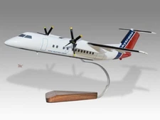 De Havilland Canada DHC-8-100 Dash 8 Skytrans Desk Wood New Model Small 1/100