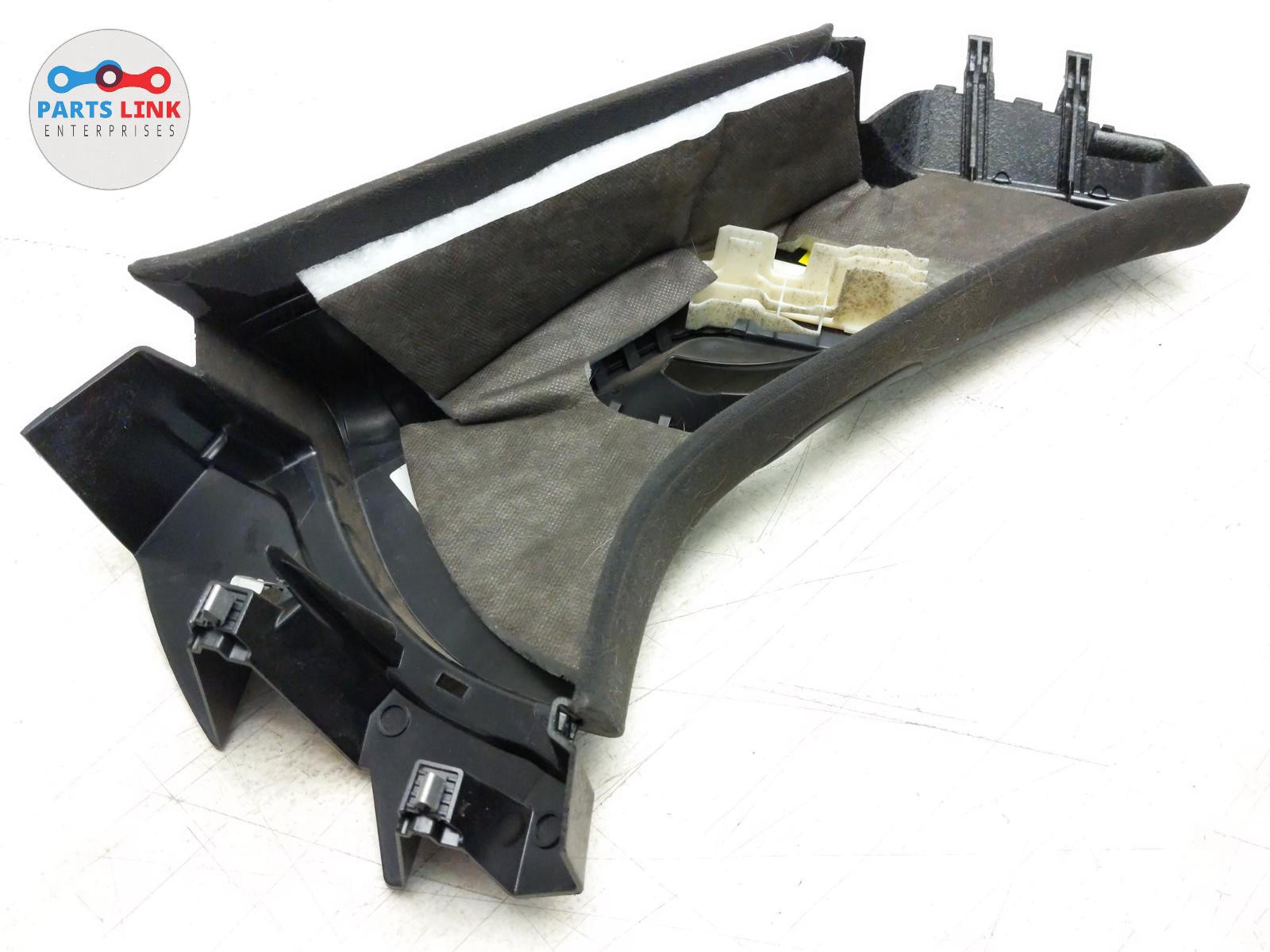 Bentley Bentayga 2016-2020 Rear Right Pillar cover molding