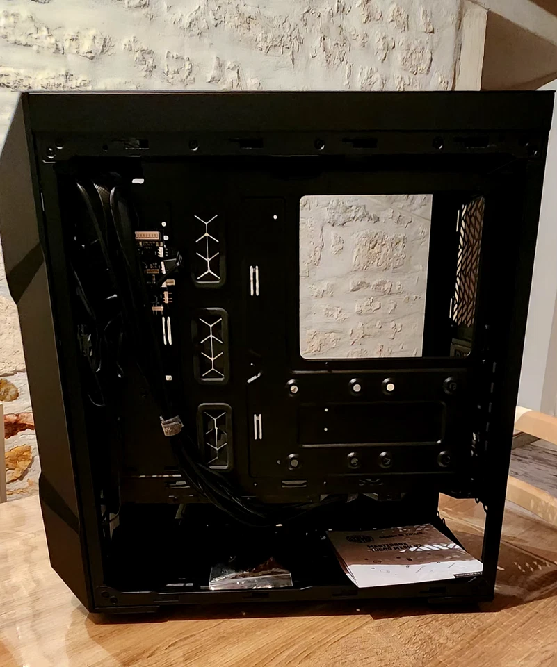 Cooler Master MasterBox TD500 Mesh V2 Boîtier Moyen-Tour - Noir - Très bon état - Photo 2/4