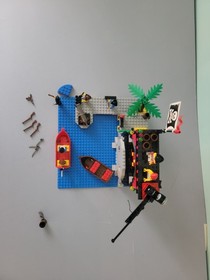 Excellent LEGO Pirates: (6279) Skull Island 95% Complete w/instructions No Box