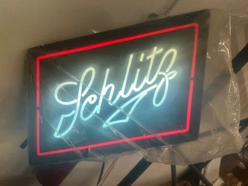 Vintage Schlitz Beer Sign Light **Neon Look ***Bar ***Man Cave Advertising 1983